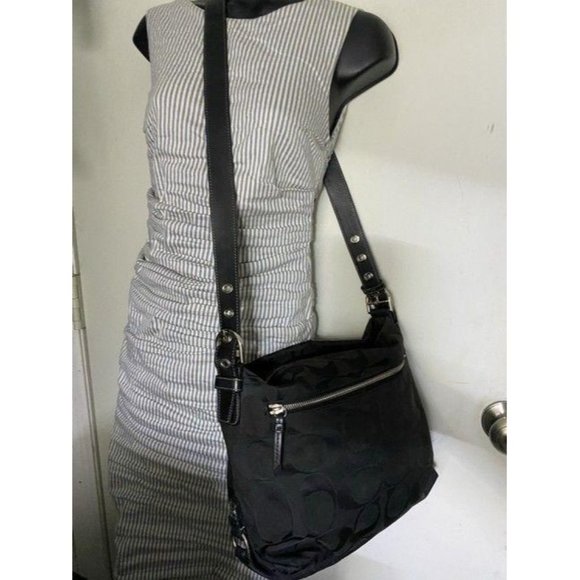 Coach Medium Tote Msrp Black Gray Jacquard Fabric - Picture 9 of 12